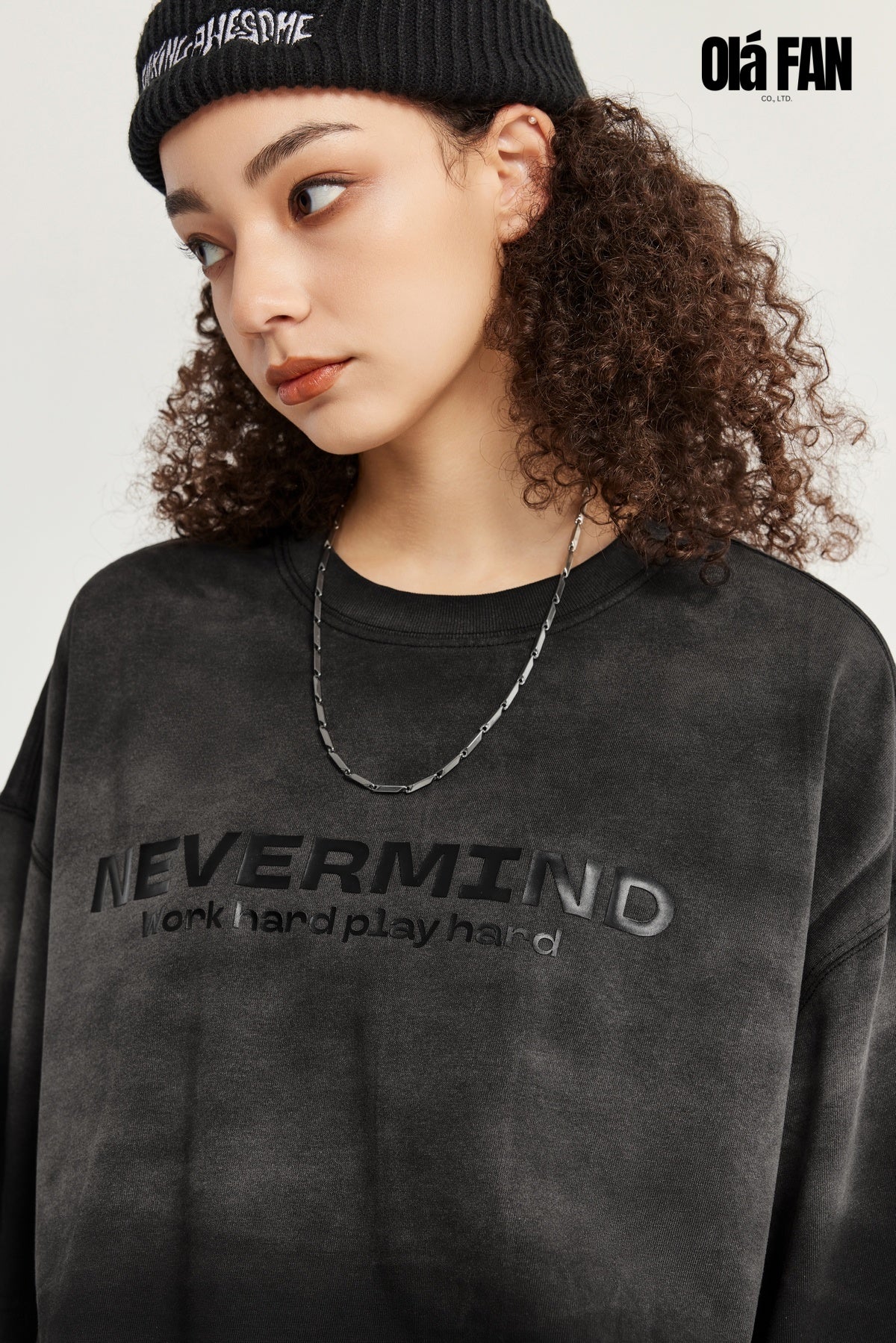 OLA FAN Gradient Washed Vintage Print Black T-shirt
