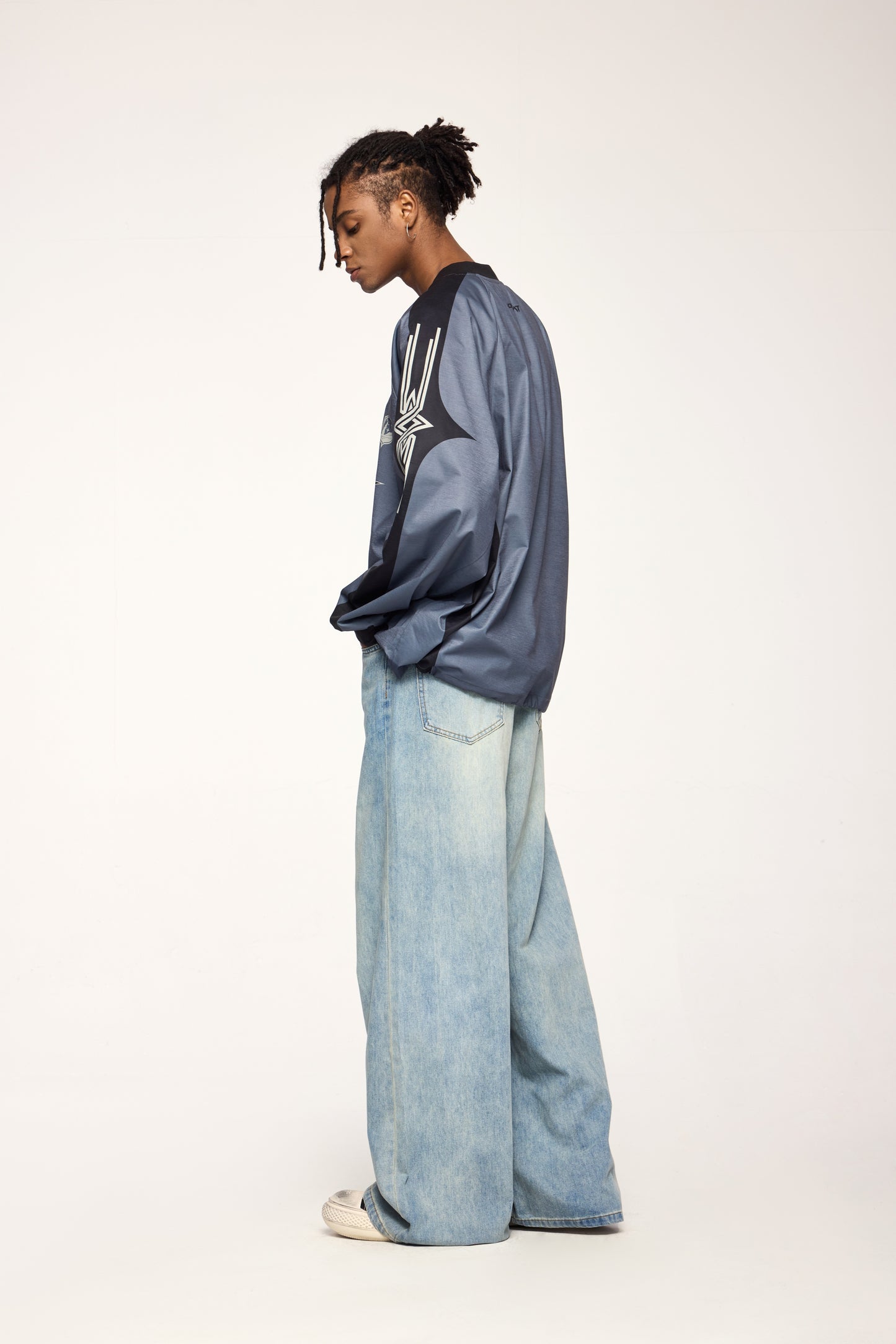 Retro Streetwear Style Washed Wide-Leg Distressed Jeans