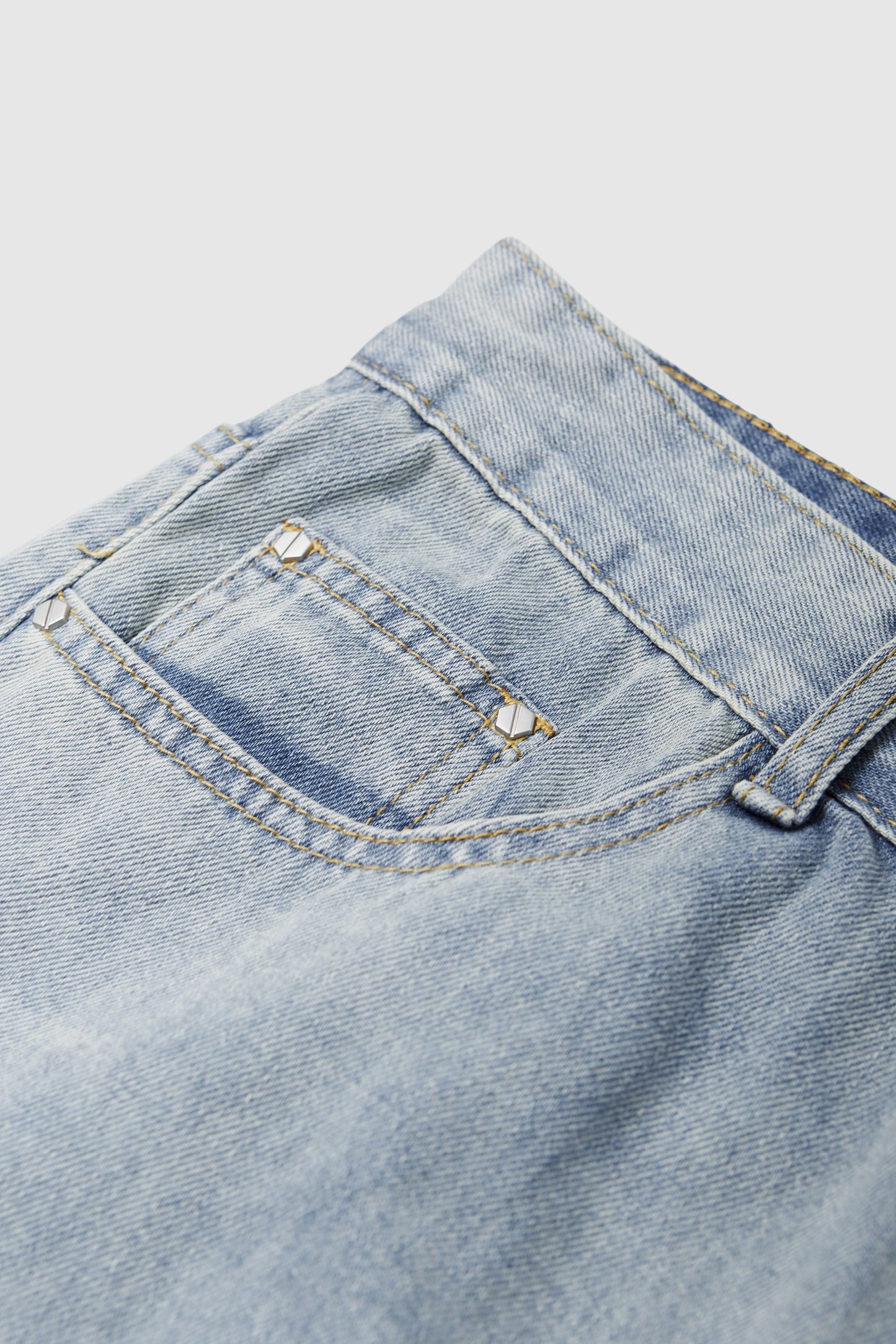Retro Streetwear Style Washed Wide-Leg Distressed Jeans