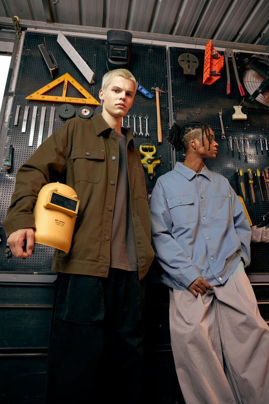 Unisex Minimalism: Breaking Gender Norms with OLA FAN