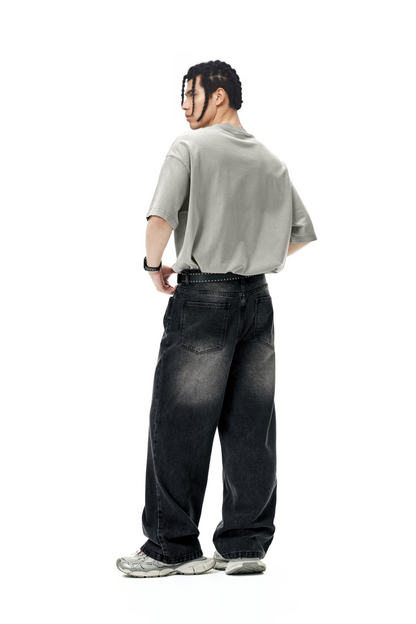 Ola fan Heavy Cotton Oversize Washed T-Shirt on male model